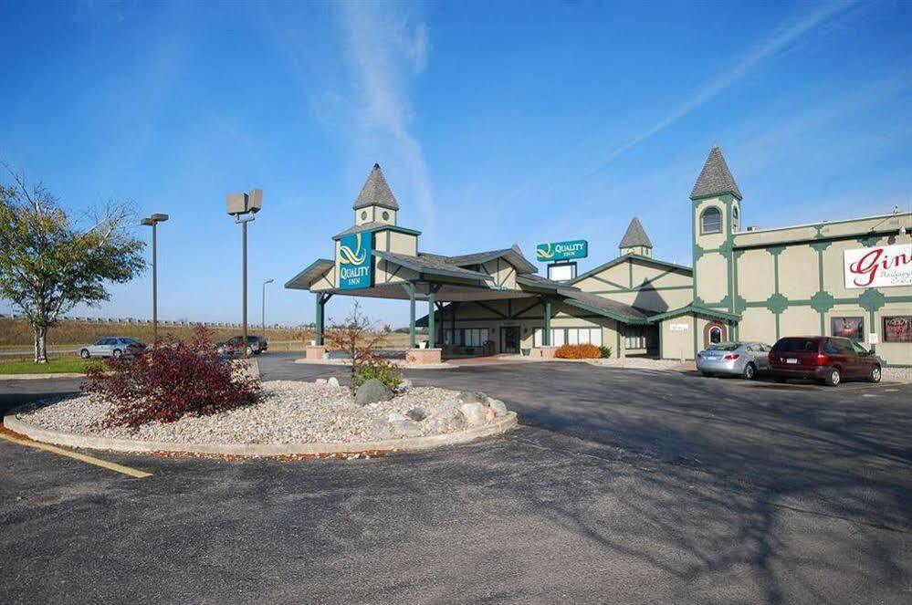 Quality Inn 2*
